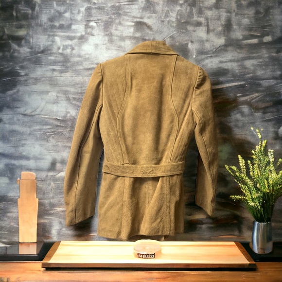 P.B.D. Suede jacket with belt in excellent Condition Tan color - Picture 3 of 8